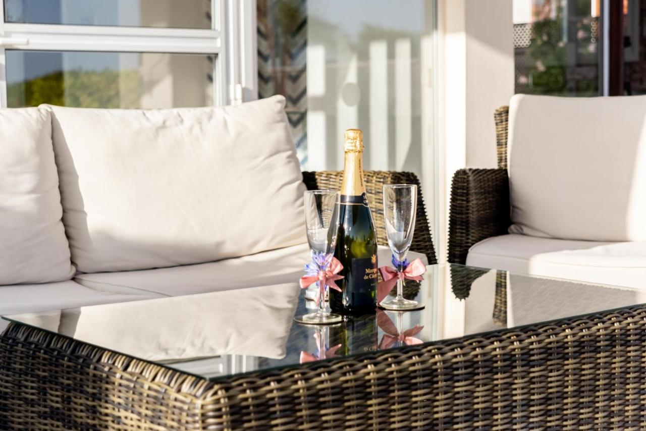 Villa Marina Sunrise By Ezoria Villas Coral Bay Zewnętrze zdjęcie