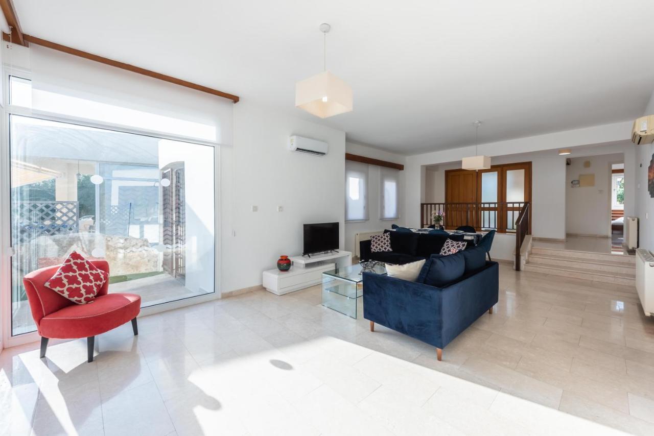 Villa Marina Sunrise By Ezoria Villas Coral Bay Zewnętrze zdjęcie